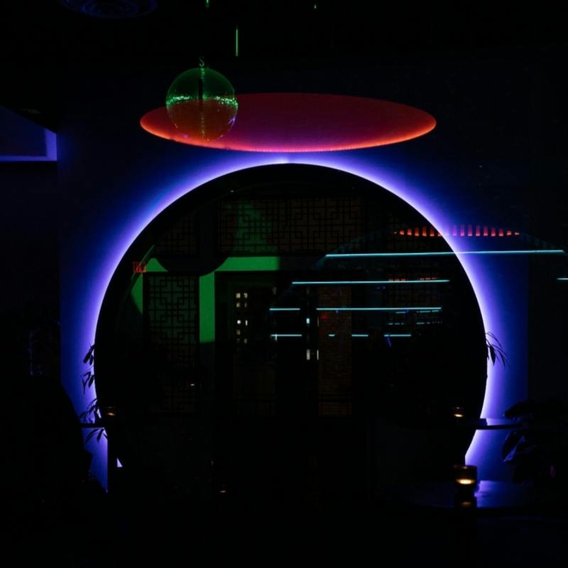 Moongate Lounge