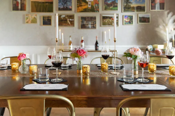 furniture, stemware, tableware, table, dining room, drinkware