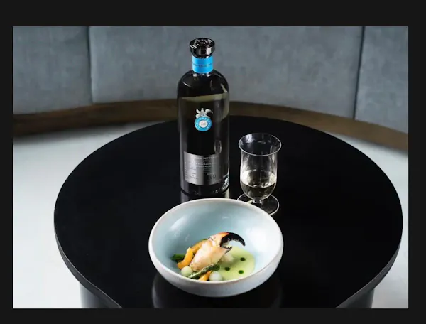liquid, liquor, glass, alcoholic drink, barware, bottle