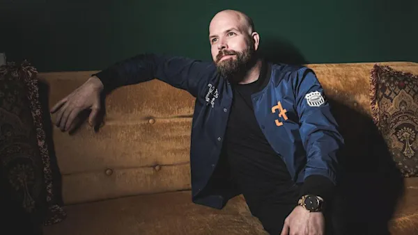 sleeve, denim, facial hair, beard, pocket, jacket