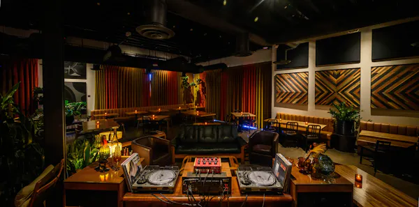 entertainment, stage, musical instrument, music venue, curtain, electronic musical instrument