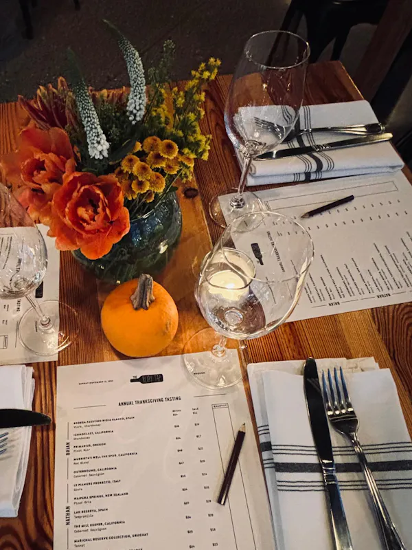 tableware, flower, table, plant, dishware, plate