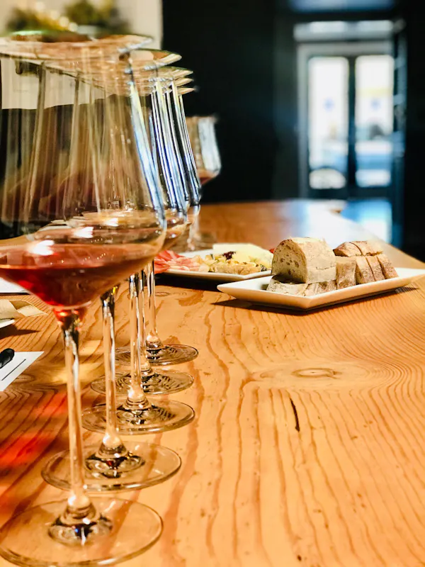 stemware, wine glass, drink, glass, table, champagne stemware