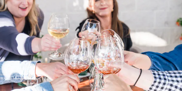 stemware, drinkware, tableware, wine glass, alcoholic drink, event