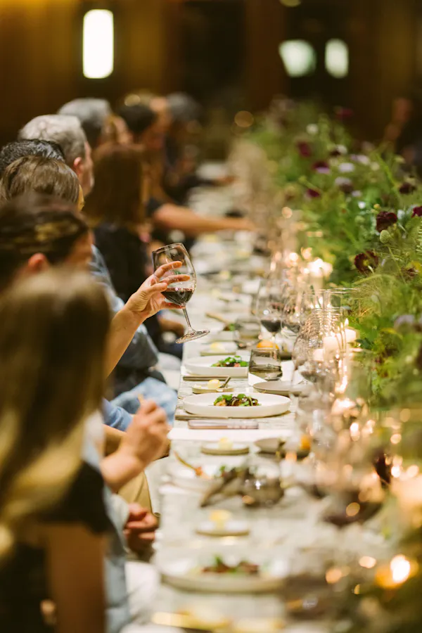 tableware, drinkware, stemware, banquet, restaurant, food