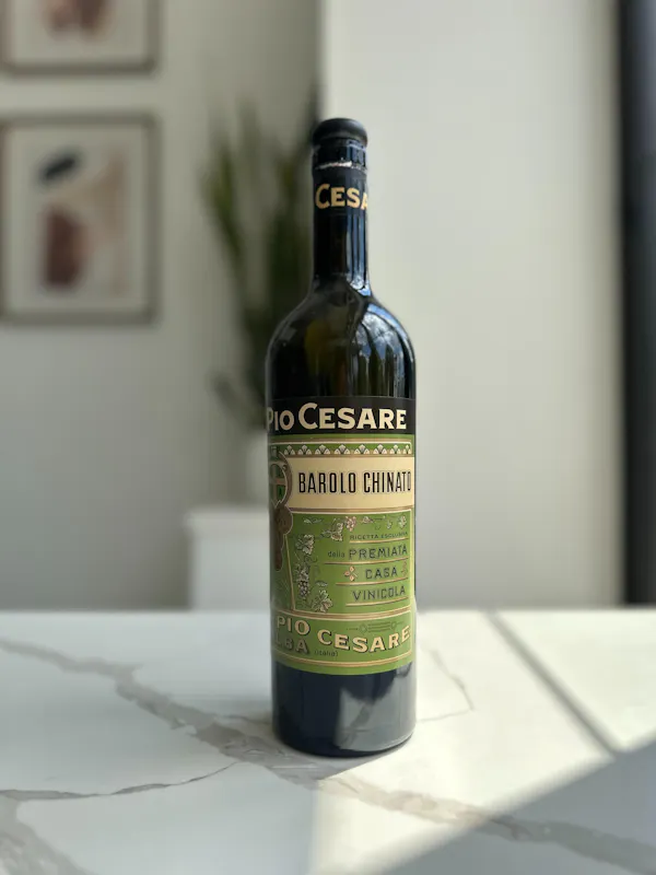 bottle, alcoholic drink, alcohol, liquor, liquid, glass bottle