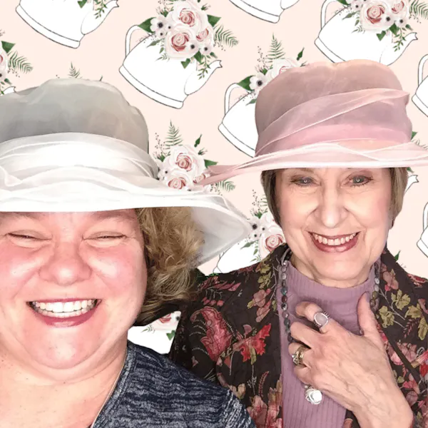 hat, smile, headgear, facial expression, happiness, sun hat
