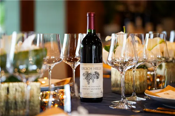 alcoholic drink, barware, tableware, drinkware, stemware, alcohol