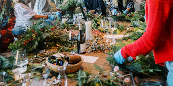 event, cut flowers, floristry, flower arranging, floral design, holiday