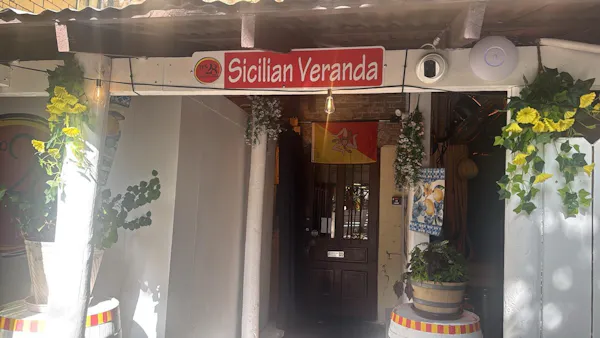 flowerpot, door, floristry, houseplant, flower arranging, restaurant