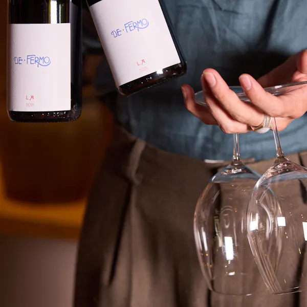 drinkware, stemware, wine glass, glass, alcoholic drink, barware