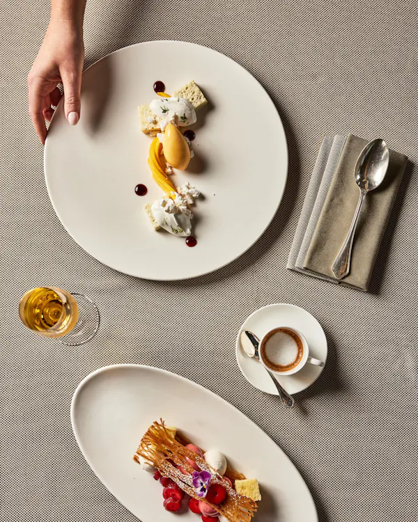 tableware, dishware, serveware, cutlery, drinkware, plate