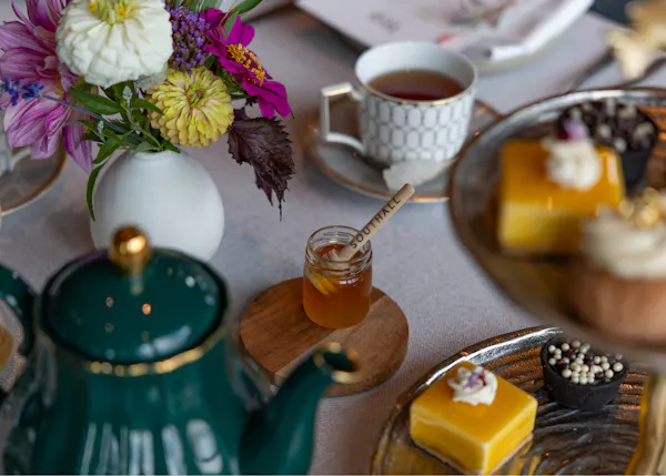 tableware, serveware, food, teapot, cup, drinkware