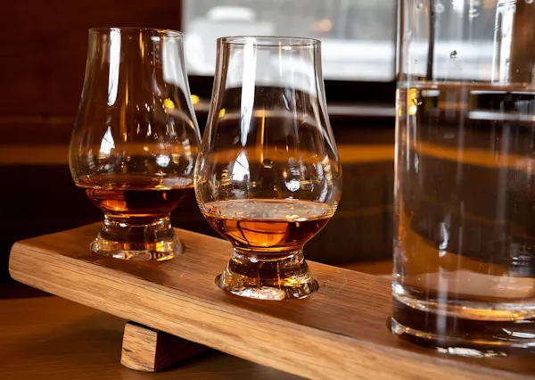 alcoholic drink, liquor, barware, liquid, drinkware, alcohol