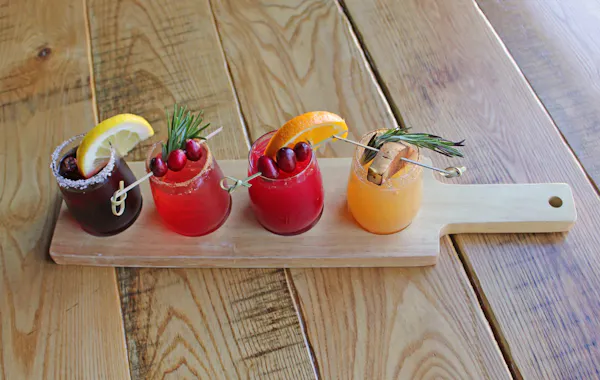 tableware, fruit, juice, food, cocktail garnish, ingredient