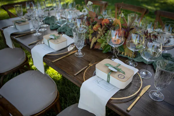 furniture, table, tableware, tablecloth, stemware, drinkware
