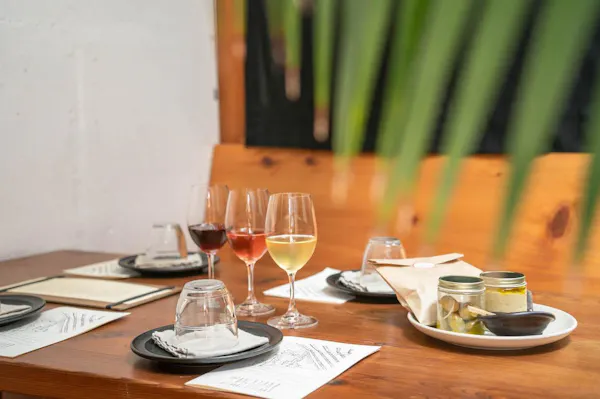 table, tableware, food, drinkware, furniture, stemware