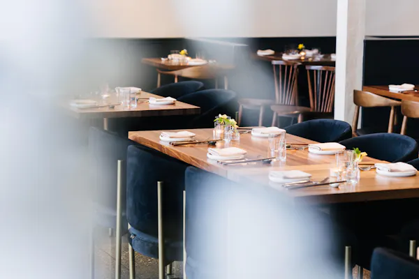 furniture, tableware, table, restaurant, drinkware, serveware