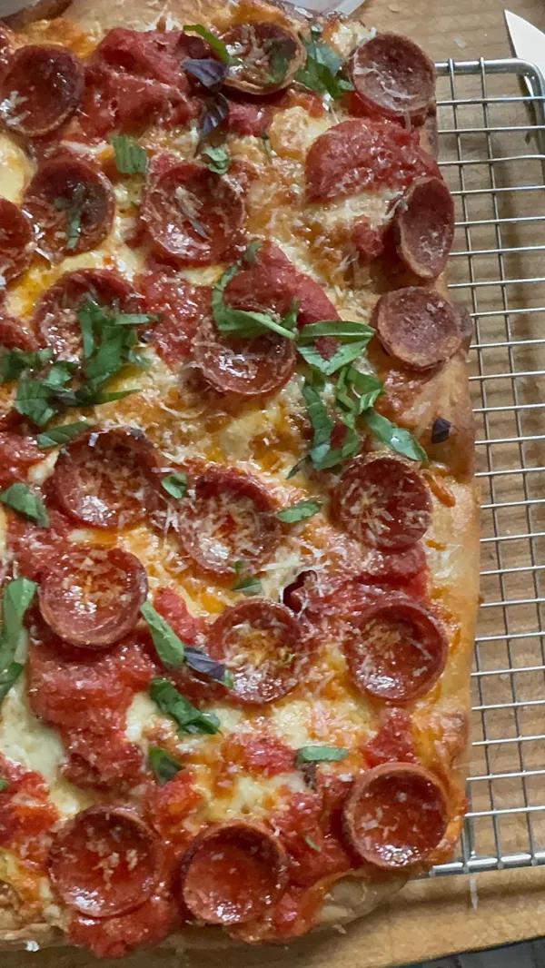 food, ingredient, pizza, fast food, meat, pepperoni