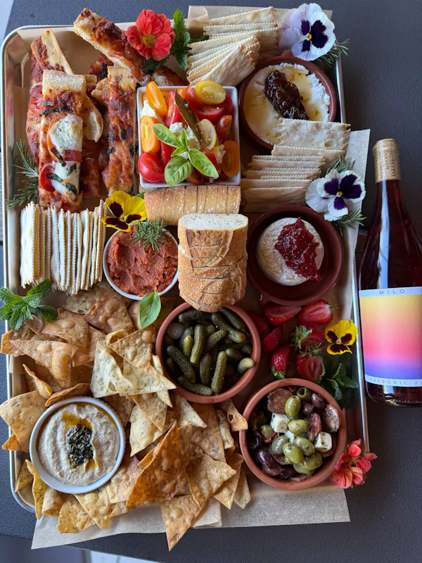 food, ingredient, finger food, tableware, fruit, produce