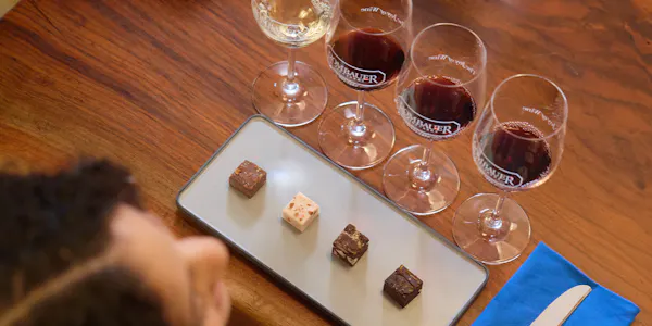 tableware, food, stemware, ingredient, alcoholic drink, drinkware
