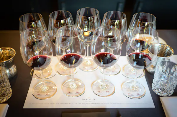 tableware, drinkware, stemware, table, barware, dishware