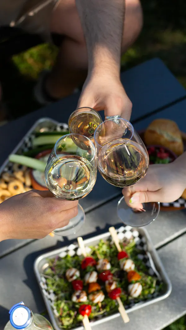 food, tableware, ingredient, alcoholic drink, produce, finger food
