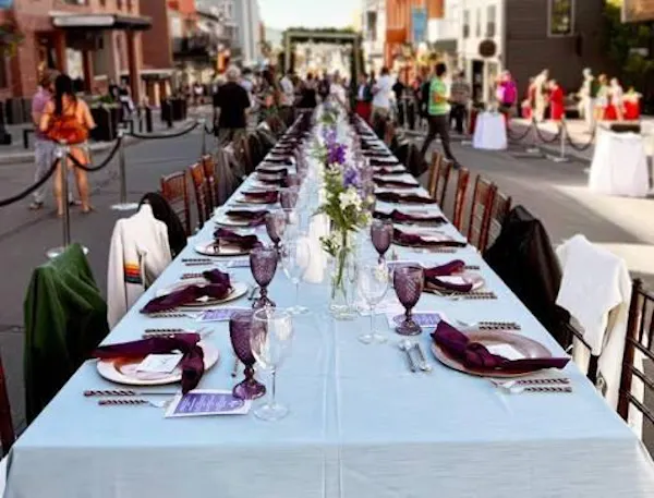 tablecloth, party, customer, crowd