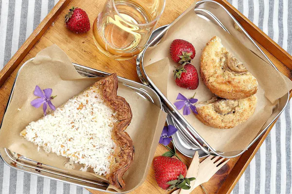 food, tableware, ingredient, dessert, fruit, kitchen utensil
