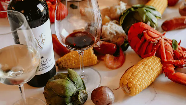 food, tableware, bottle, ingredient, alcoholic drink, drinkware