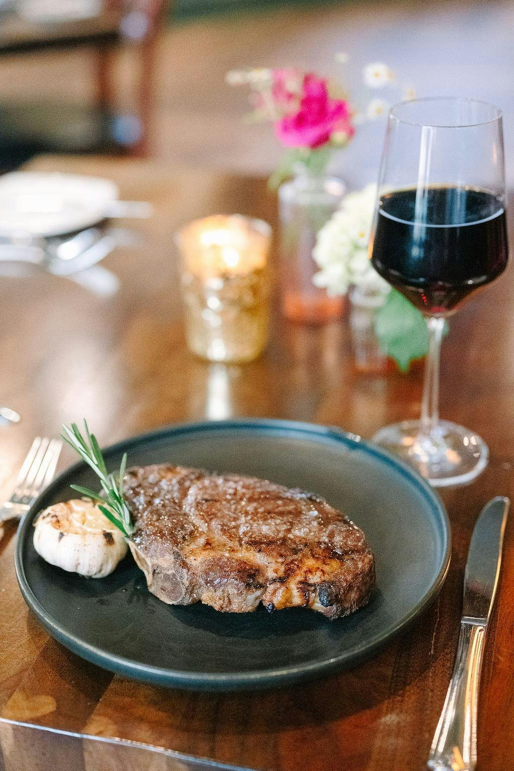 Gio's Prime 26 at Inn On Broadway