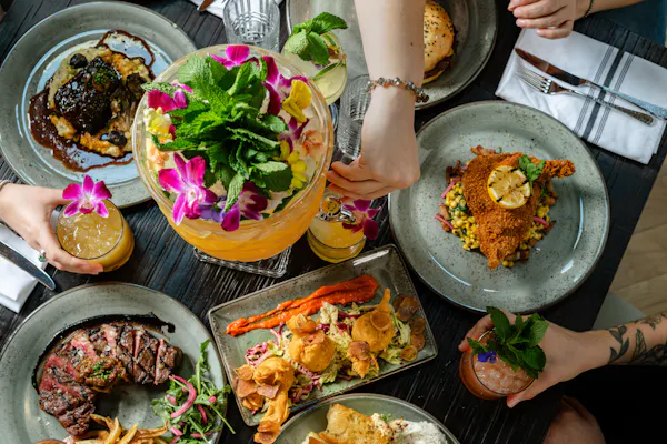 food, tableware, ingredient, salad, dishware, vegetable