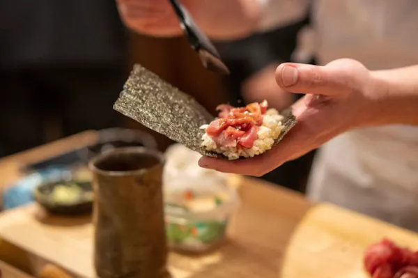 food, tableware, ingredient, recipe, table, finger