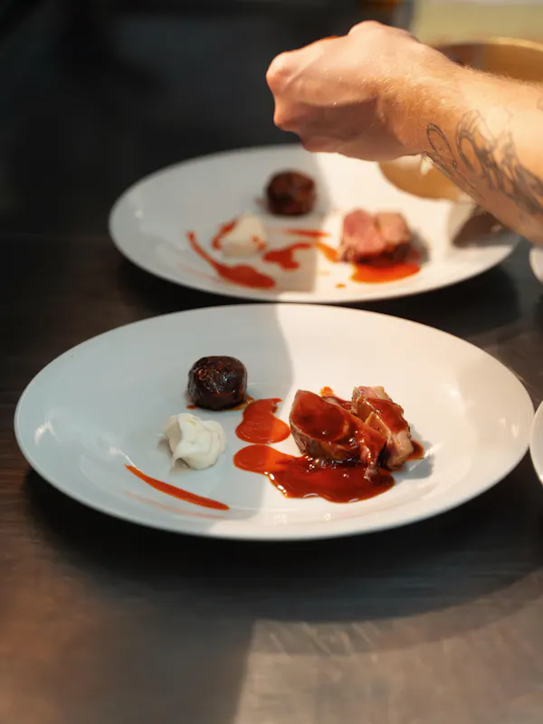 food, tableware, ingredient, dishware, serveware, plate
