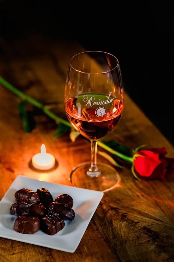 tableware, stemware, drinkware, alcoholic drink, wine glass, ingredient