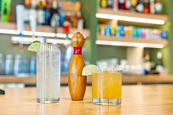 alcoholic drink, fruit, tableware, bottle, liquor, food