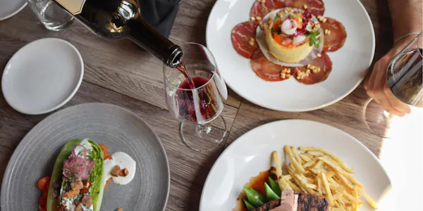 food, tableware, drinkware, ingredient, stemware, dishware
