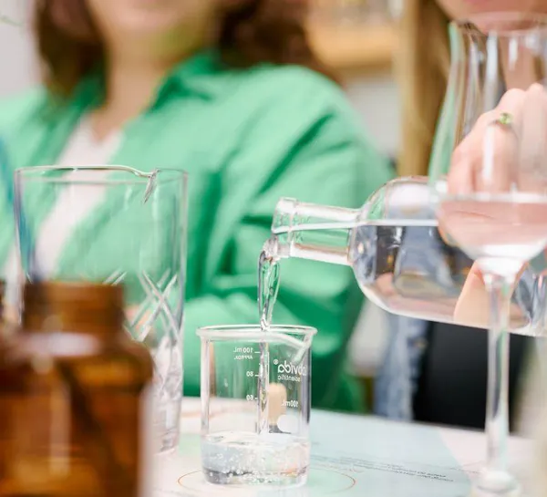 drinkware, tableware, stemware, green, liquid, solution