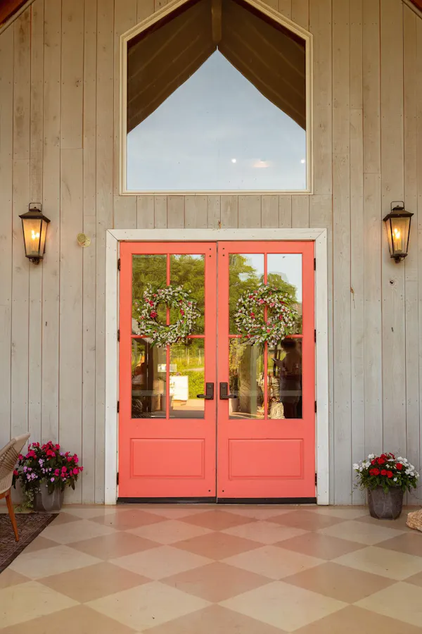 red, wood, pink, wood stain, flower arranging, floristry