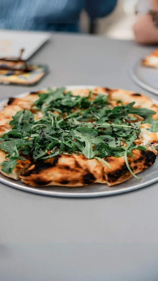 food, tableware, ingredient, leaf vegetable, pizza, fast food