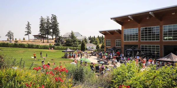 leisure, recreation, lawn, pole, park, yard