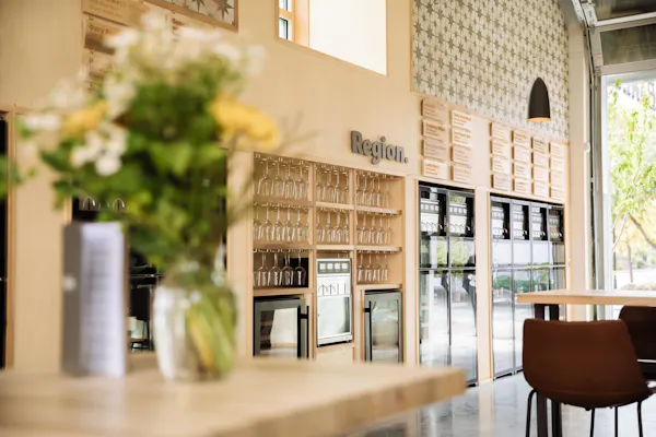 shelf, shelving, restaurant, bar