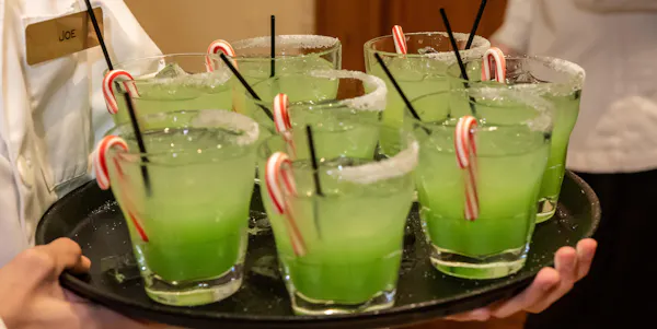 tableware, alcoholic drink, cocktail, juice, soft drink, non-alcoholic drink