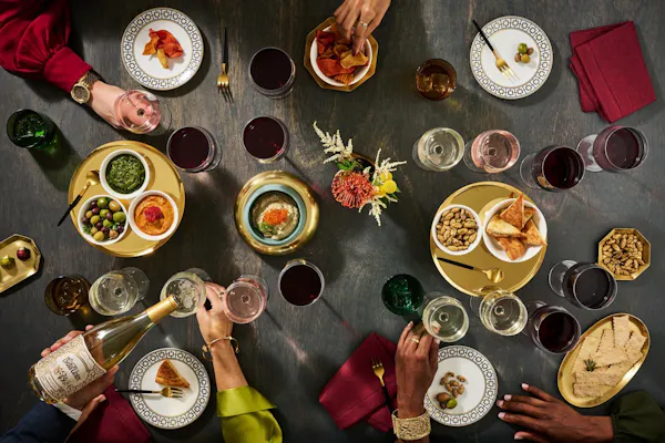 tableware, yellow, beer, cuisine, drink, alcoholic beverage