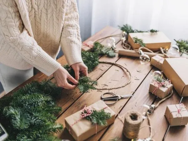 christmas decoration, gift wrapping, natural material, christmas day, conifers, floral design