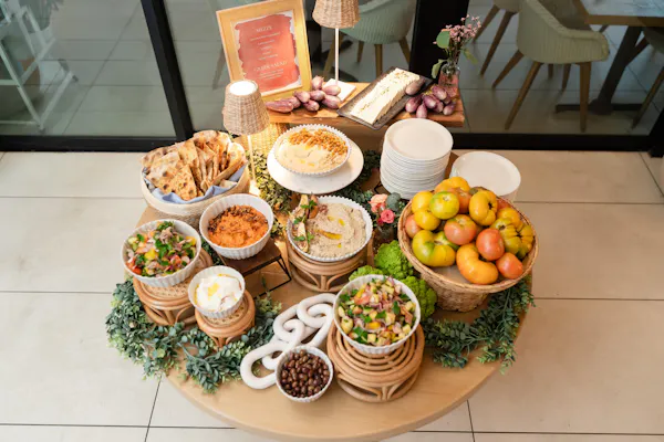 food, tableware, ingredient, table, serveware, produce
