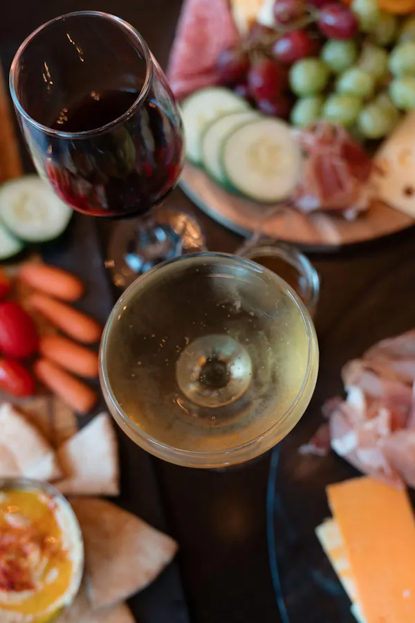 food, tableware, ingredient, fruit, alcoholic drink, produce