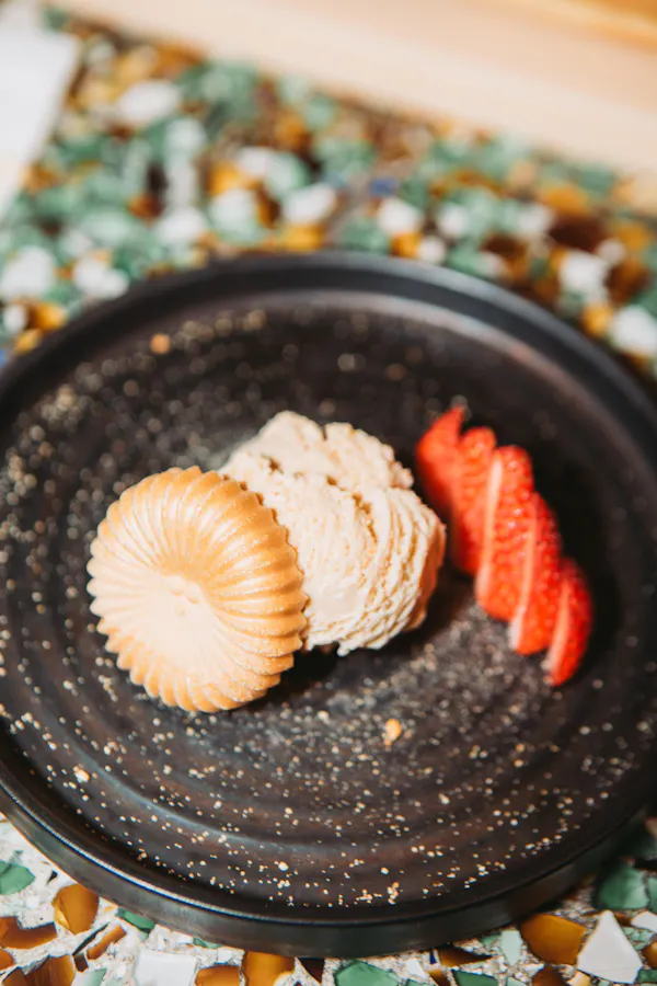 food, ingredient, dishware, serveware, dessert, finger food