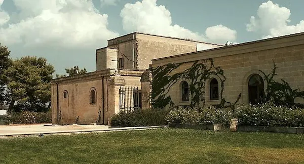arch, door, estate, hacienda, yard, driveway