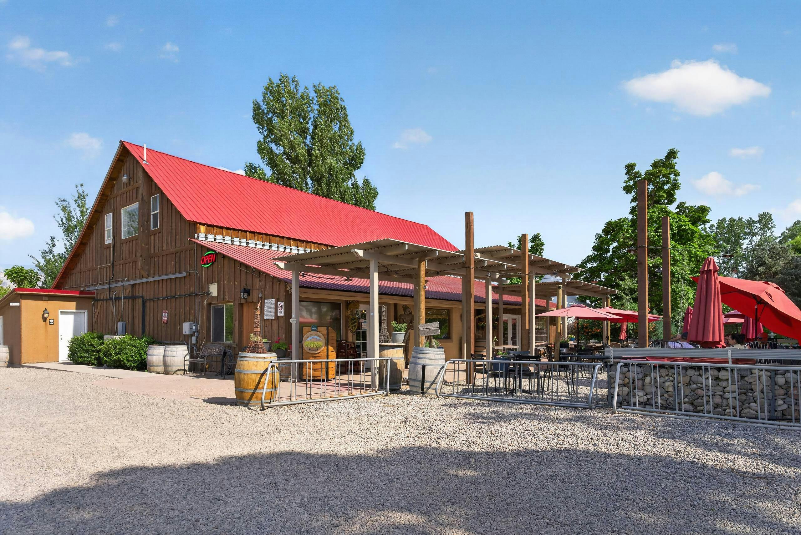 Maison La Belle Vie Winery and Eatery